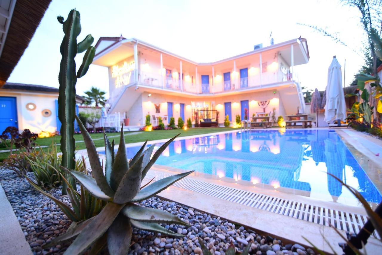 Rhodium Hotel Alaçatı Esterno foto